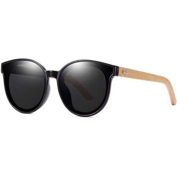 Unbranded - Boutique Item Accessories - Oversized Polarized Bamboo Sunglasses in Black